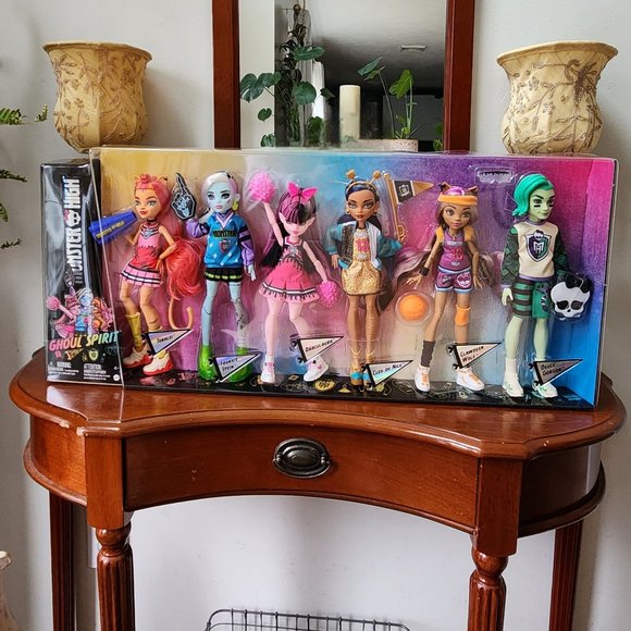 NEW Monster High Gen3 Ghoul Spirit Sporty 6 Pack Doll Set, Deluxe Fashion Dolls - Picture 2 of 12